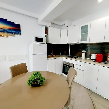 Sea View Mamaia Nord Cu Parcare Privata Năvodari