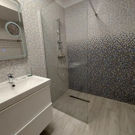 Sea View Mamaia Nord Cu Parcare Privata