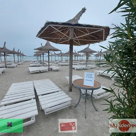 Apartament Sea View Mamaia Nord Cu Parcare Privata *